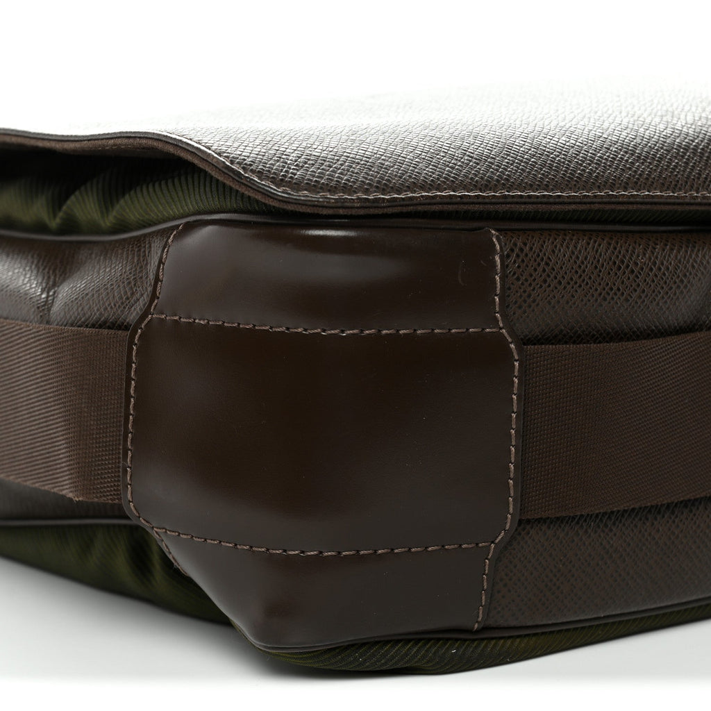 TAIGA ANDREI MESSENGER BAG GRIZZLI