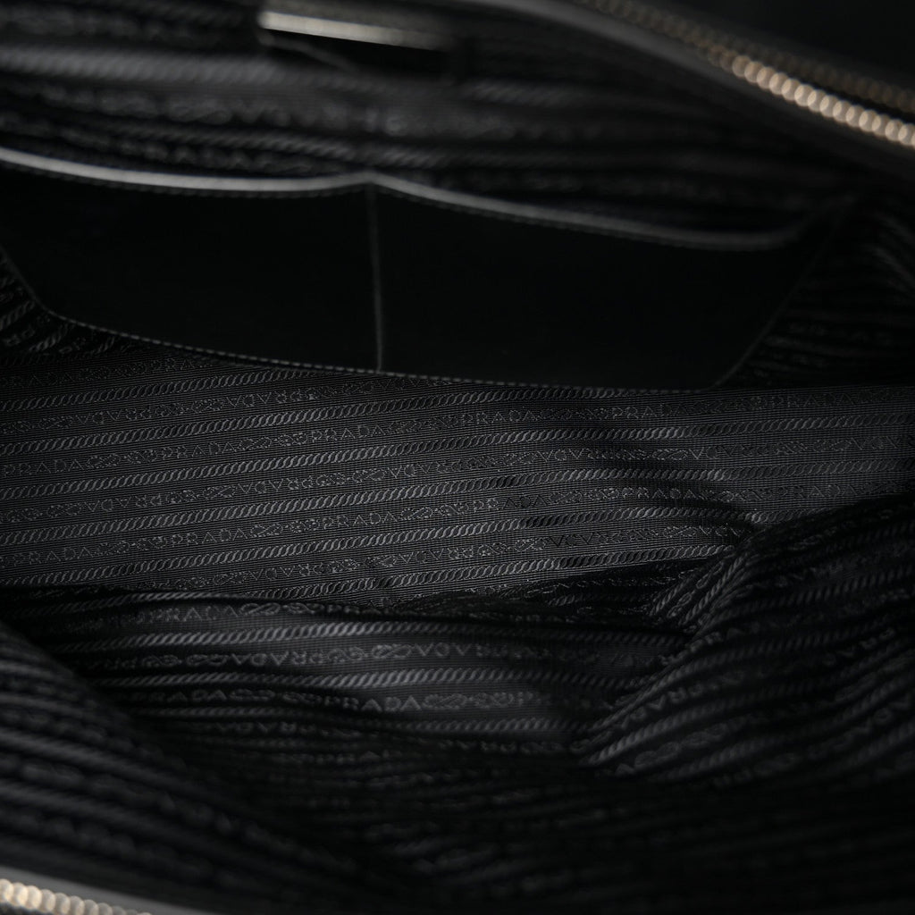 Saffiano Travel Extra Large Galleria Double Zip Black