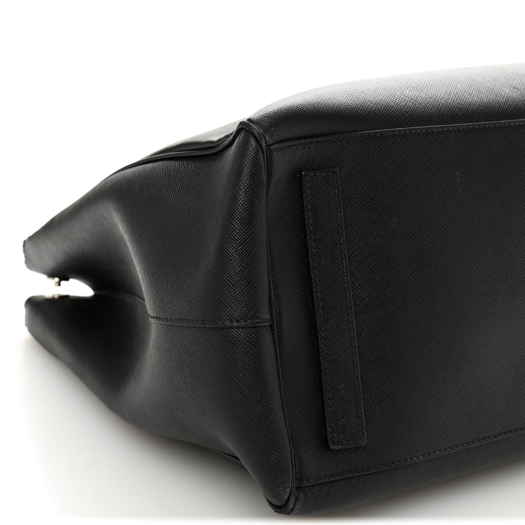 Saffiano Travel Extra Large Galleria Double Zip Black