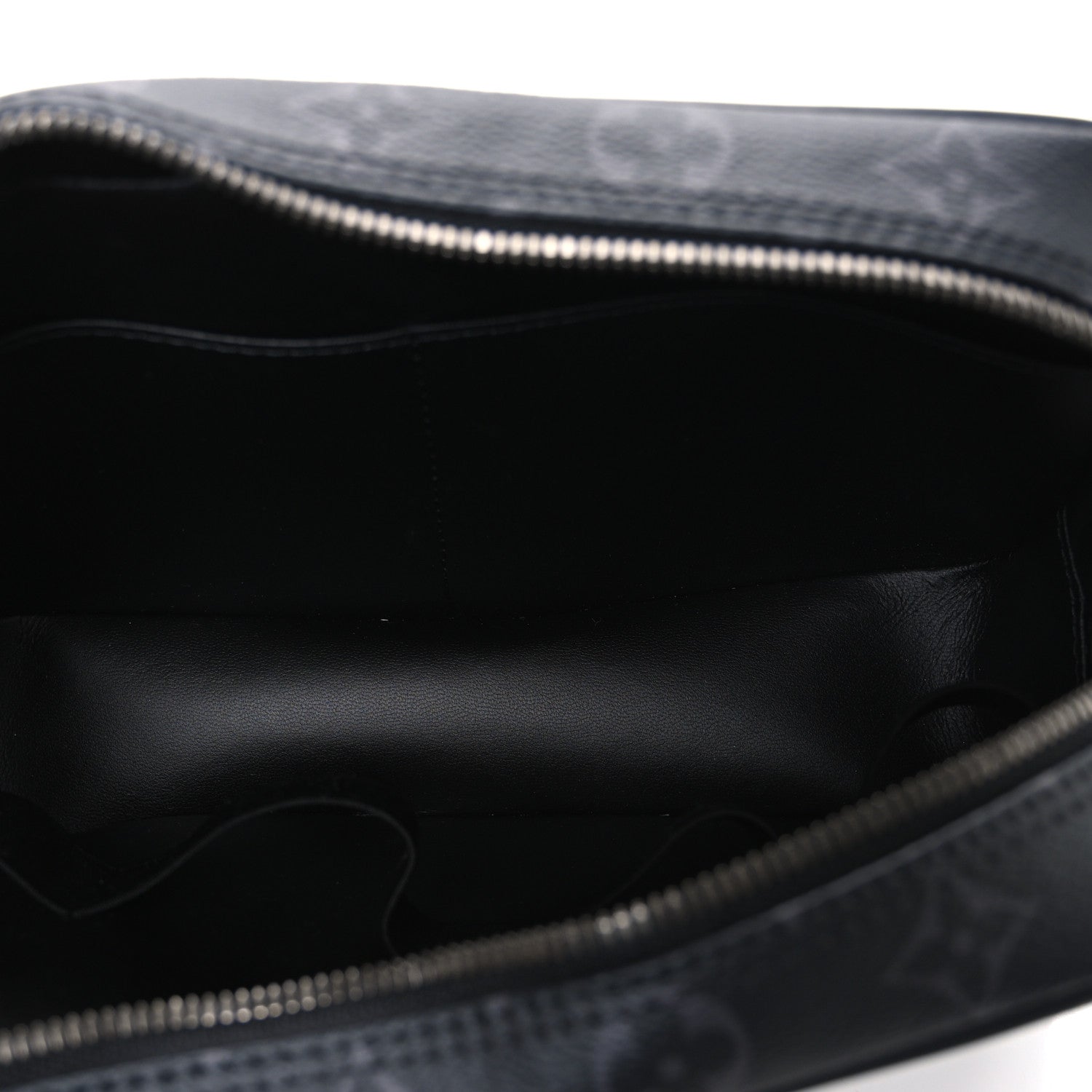 MONOGRAM ECLIPSE TOILET POUCH GM