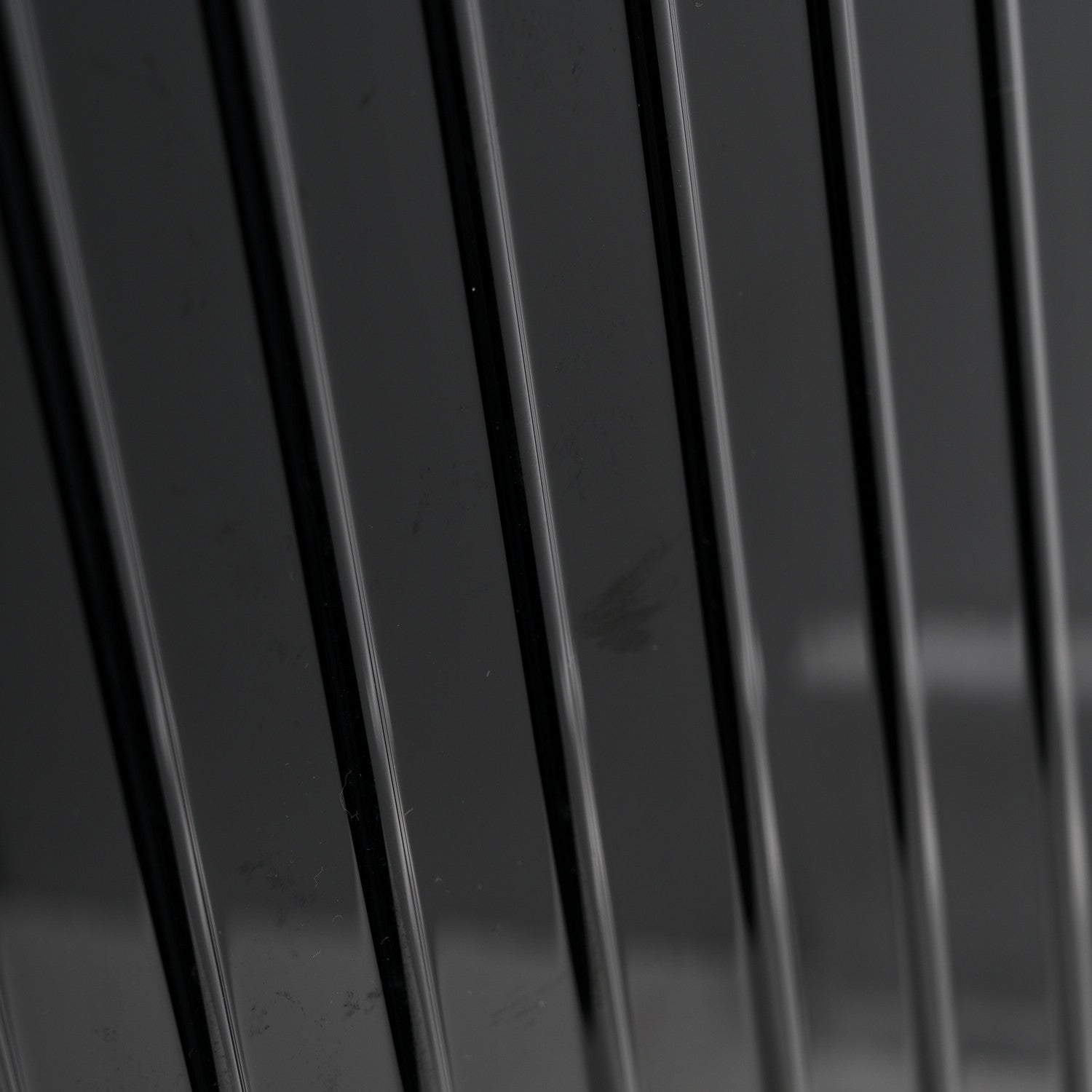 GLOSS POLYCARBONATE ESSENTIAL LITE CABIN U BLACK